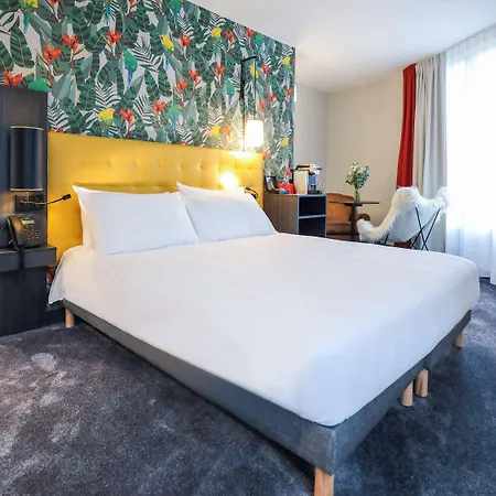 Ibis Styles Paris La Defense 3*