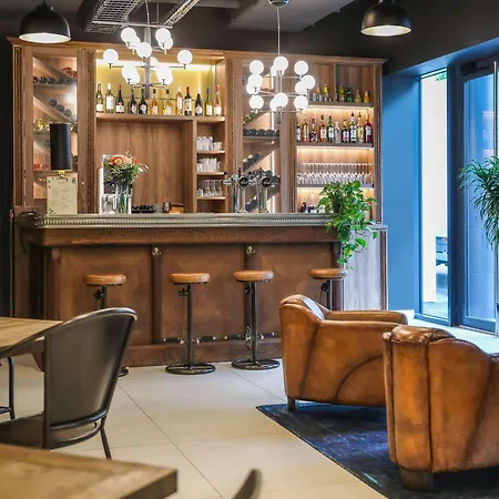 Ibis Styles Paris La Defense 3*