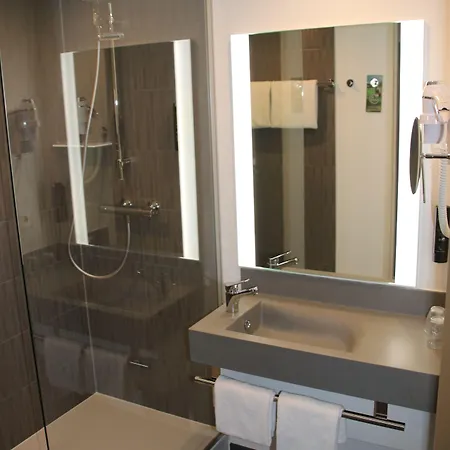 فندق Ibis Styles Paris La Defense