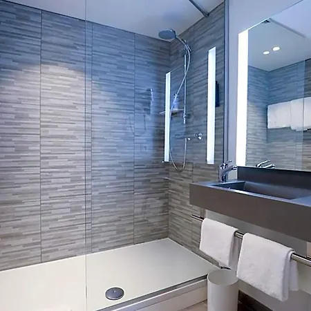 Hotel Ibis Styles Paris La Defense Puteaux
