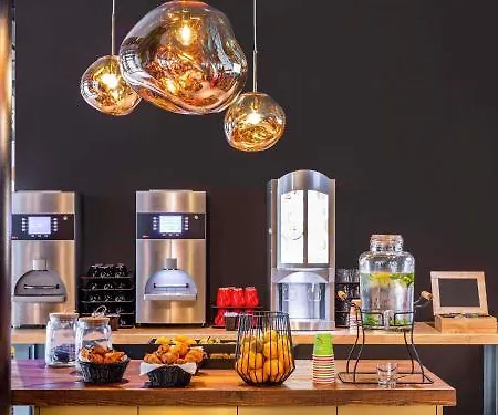 Ibis Styles Paris La Defense Отель Пюто