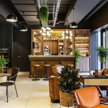 Ibis Styles Paris La Defense 3*