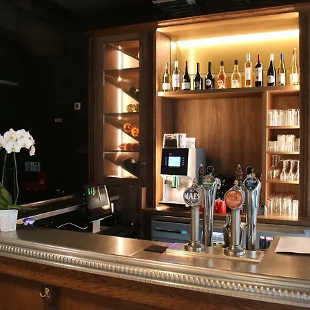 Ibis Styles Paris La Defense 3*