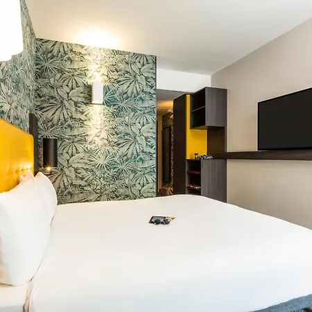Ibis Styles Paris La Defense 3*